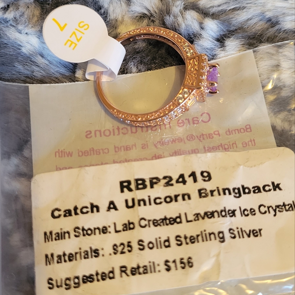 💍Bomb Party Lavender Ice Crystal Ring💍 Size 7 - Picture 4 of 4